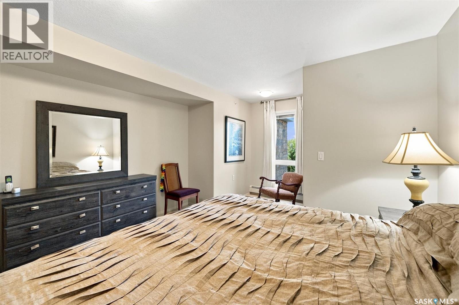#411 1622 Acadia DRIVE - 18