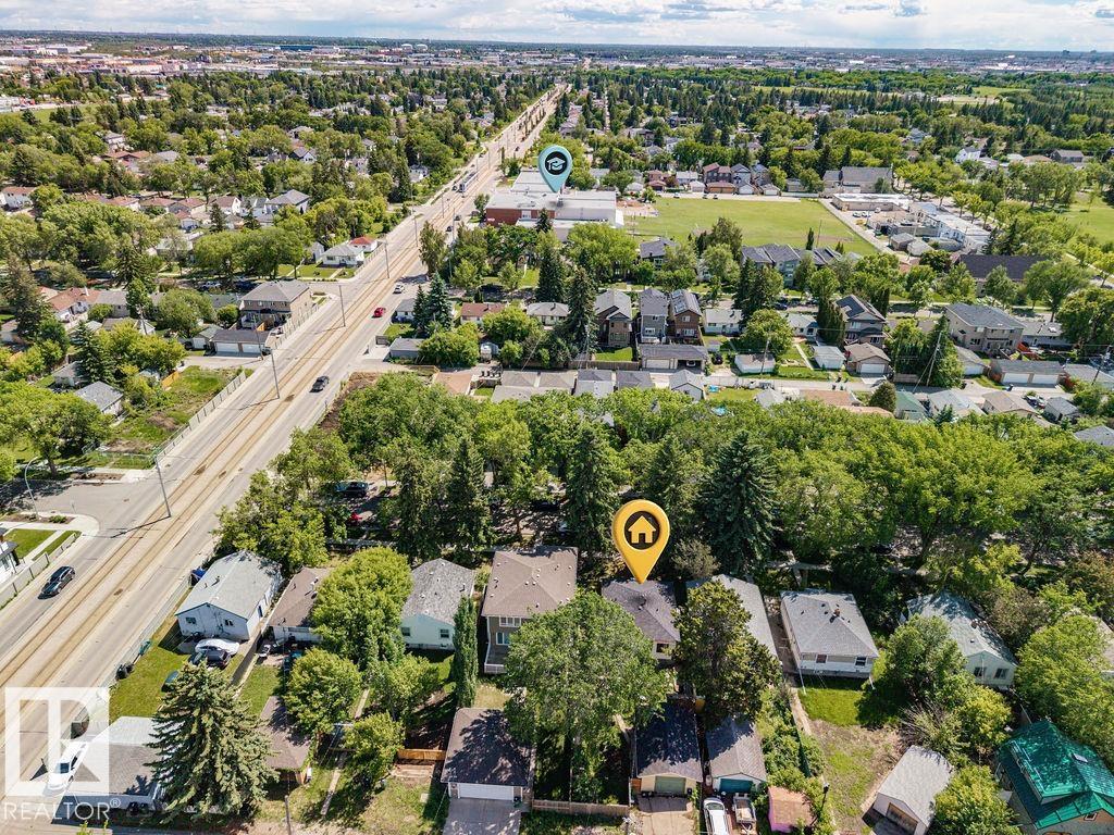8318 80 AV NW - 23