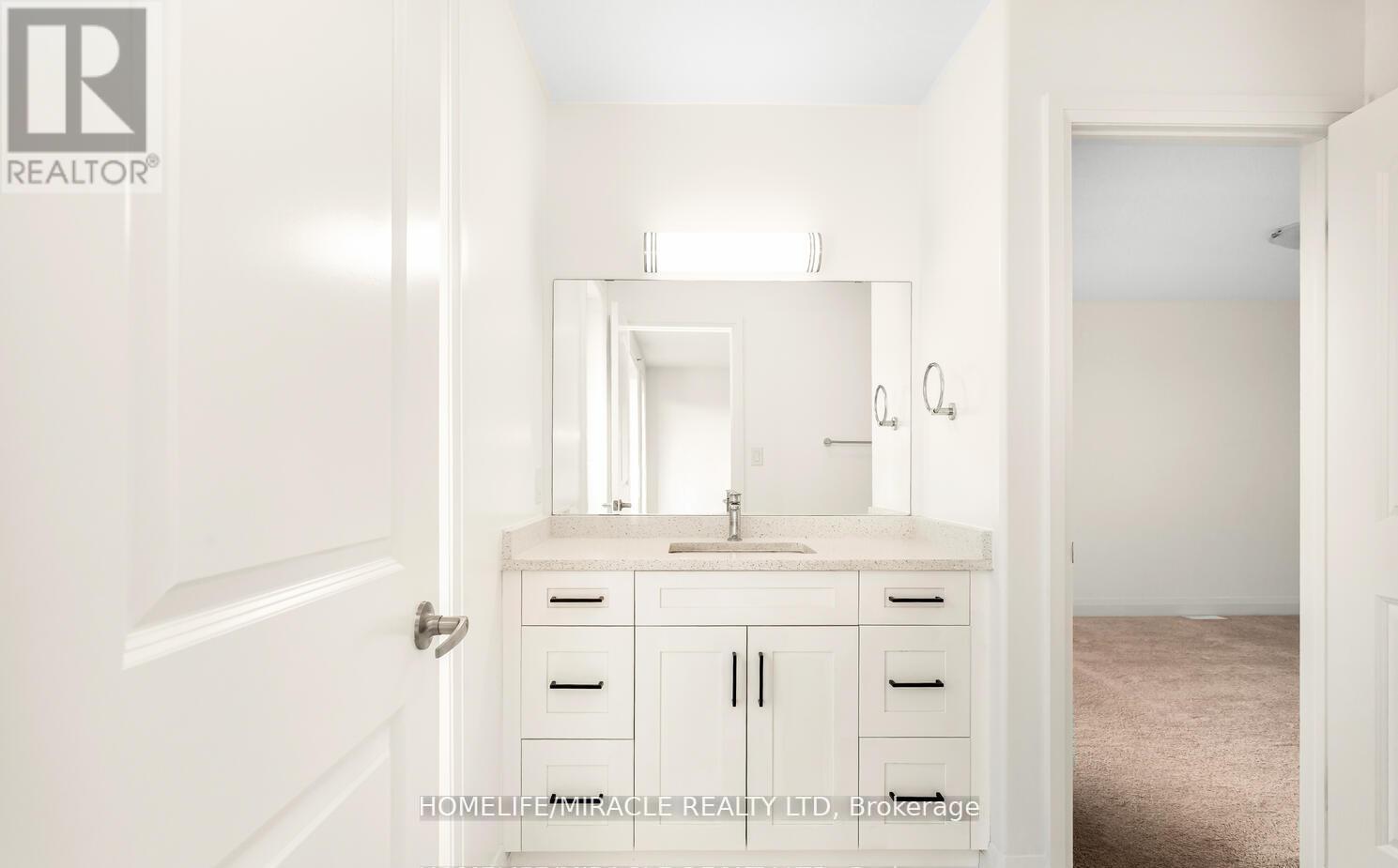 80 GRANDVILLE CIRCLE - 44