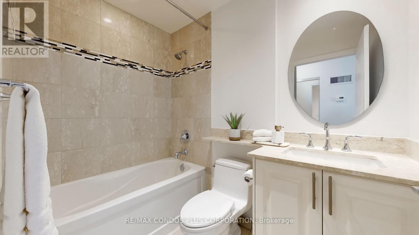 #3302 35 BALMUTO STREET - 28