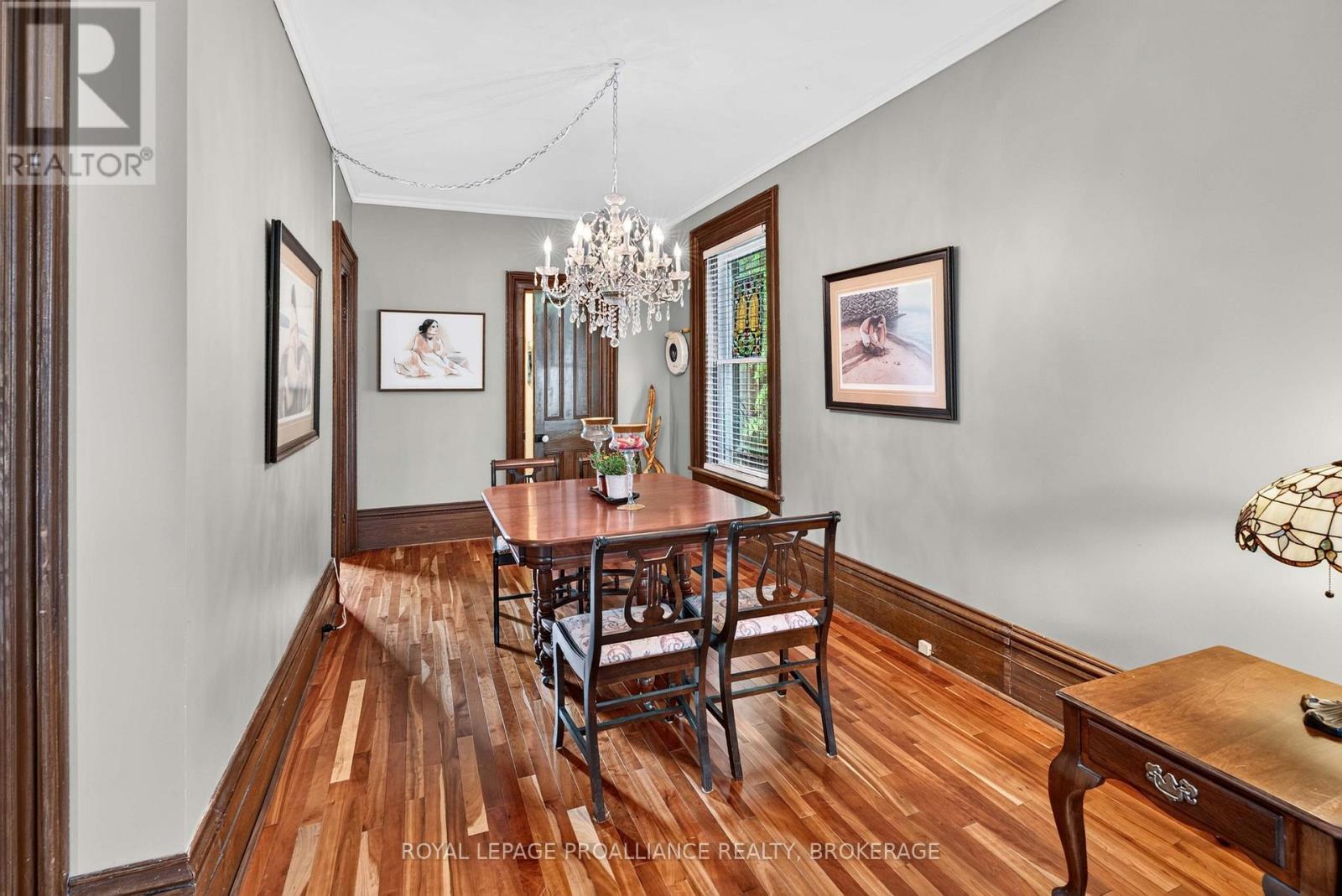 15 RIDEAU STREET - 21