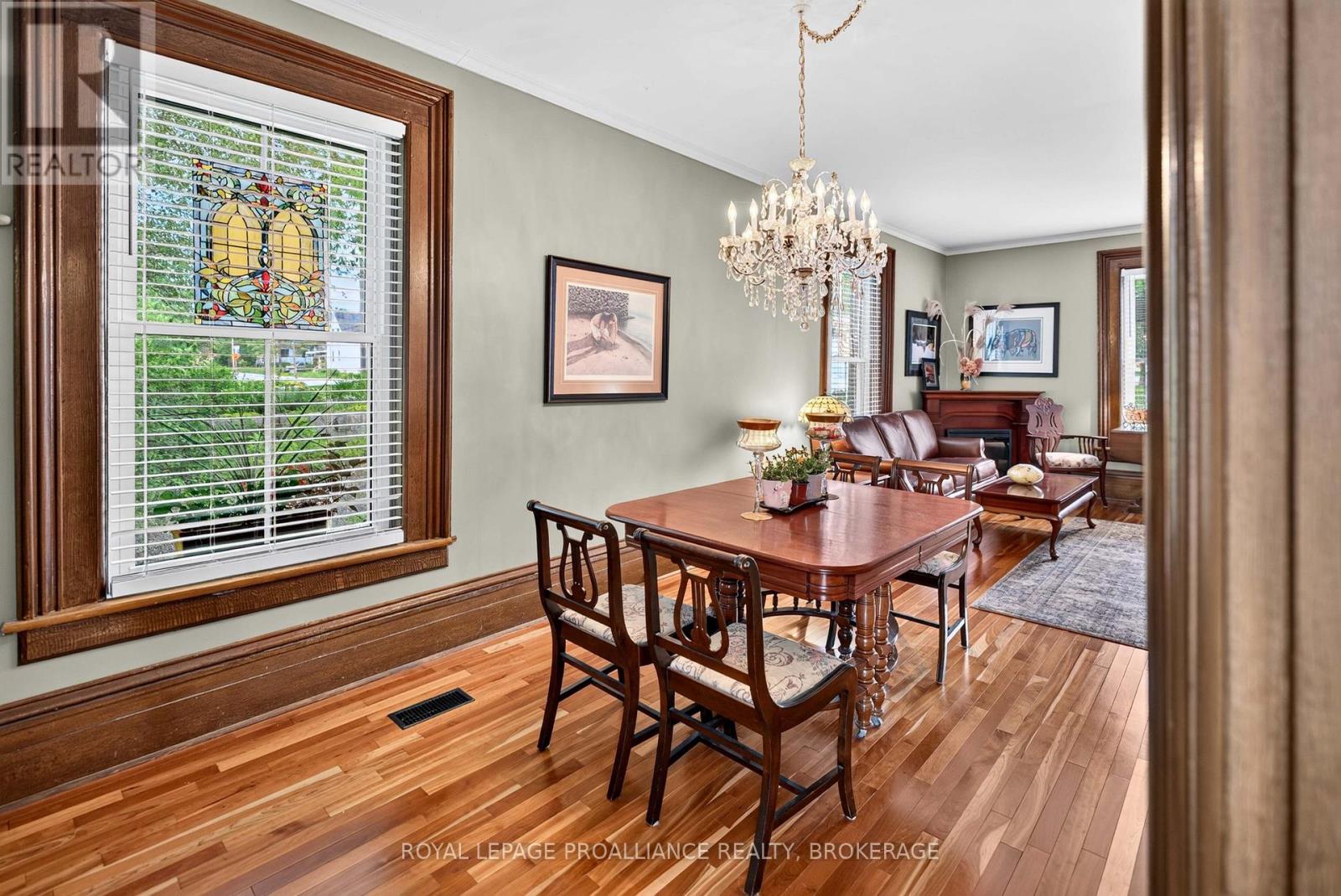 15 RIDEAU STREET - 22