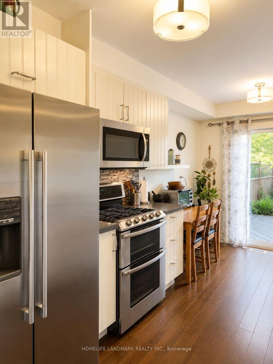 #13 115 AVENUE ROAD - 10