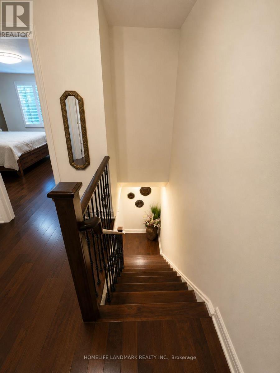 #13 115 AVENUE ROAD - 16