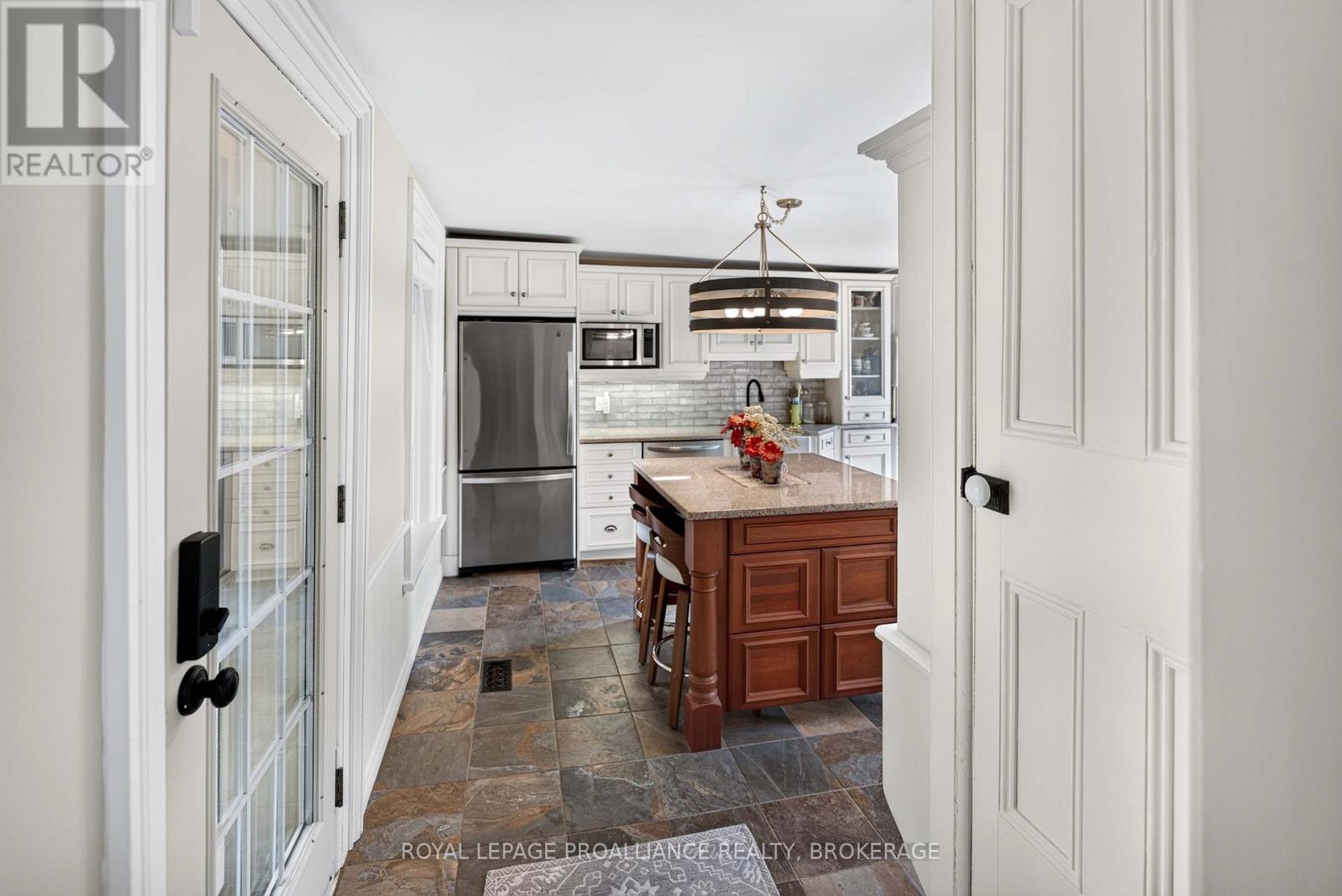 15 RIDEAU STREET - 31