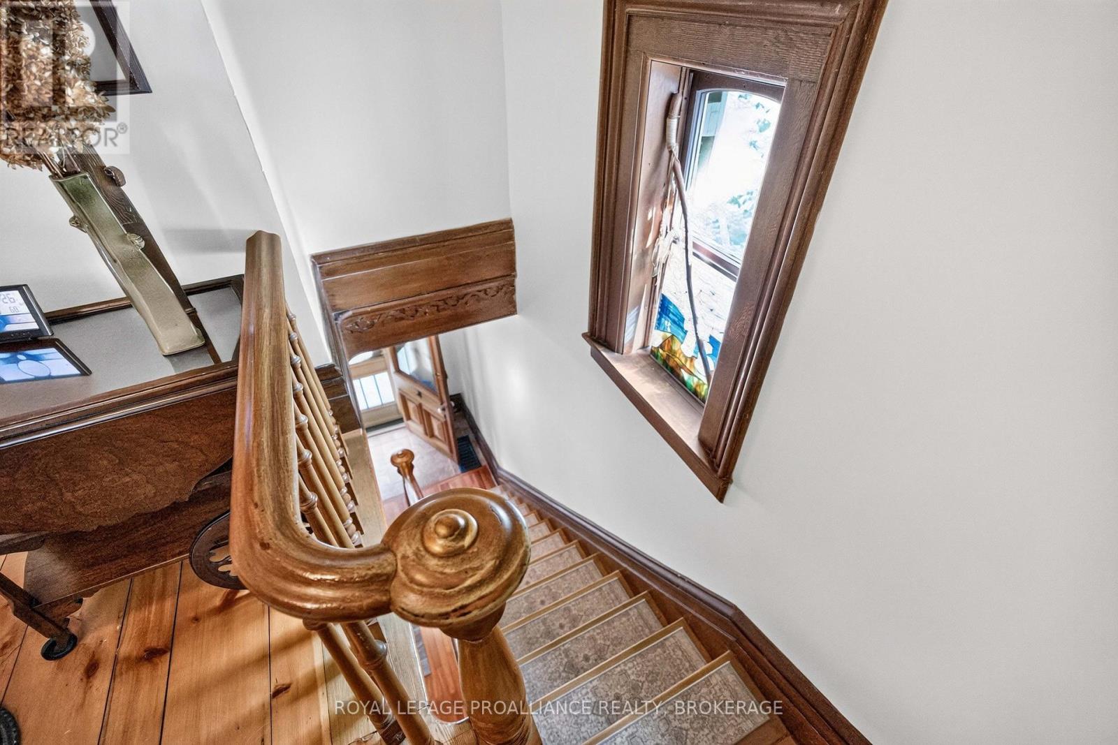 15 RIDEAU STREET - 33