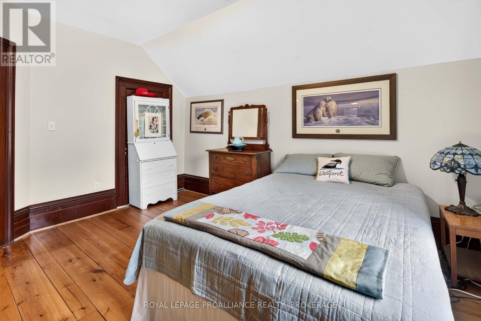 15 RIDEAU STREET - 40