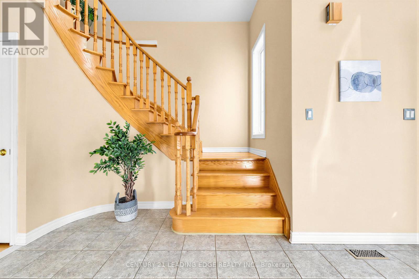 40 ROUGE BANK DRIVE - 10