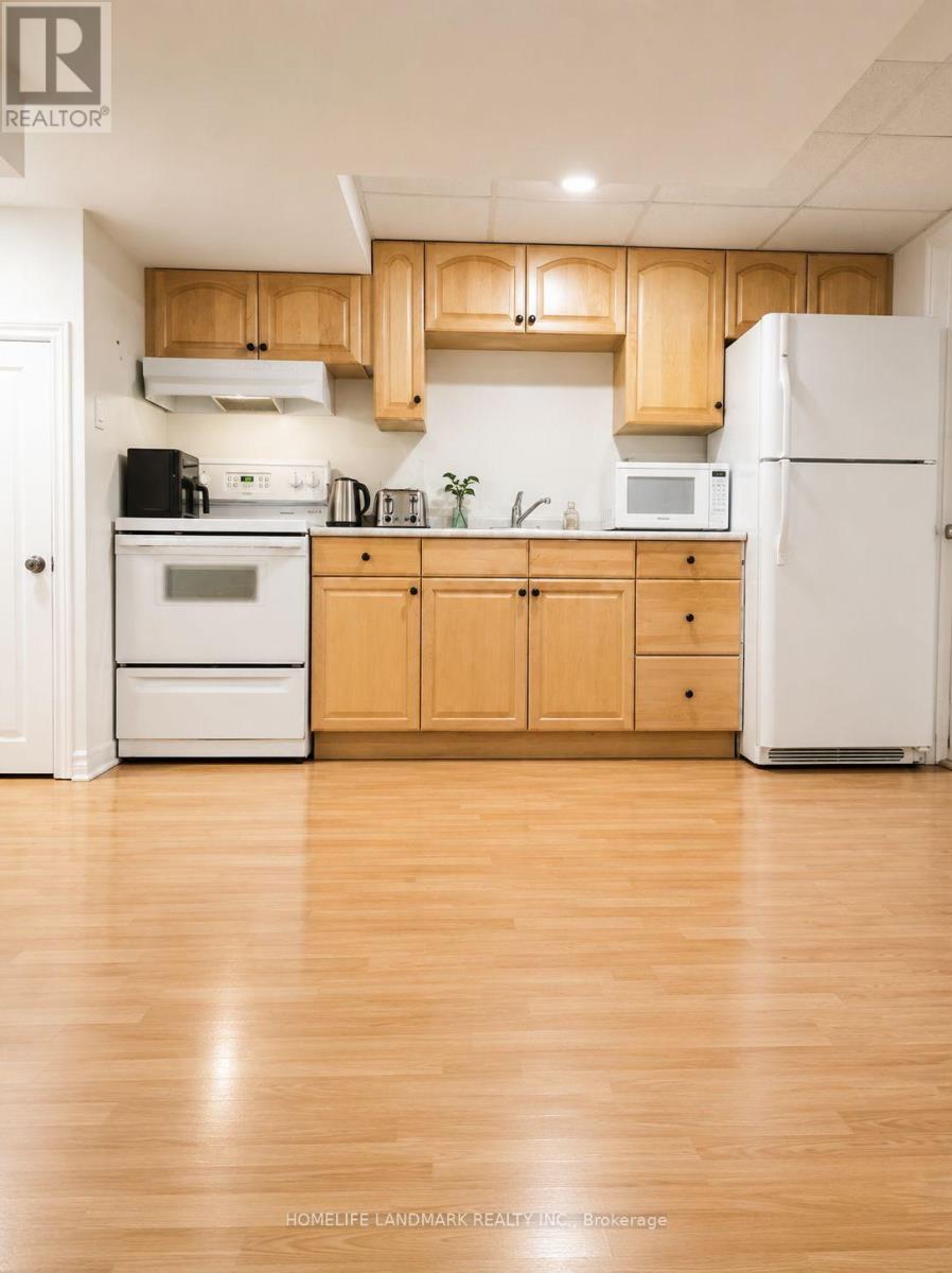 #13 115 AVENUE ROAD - 33