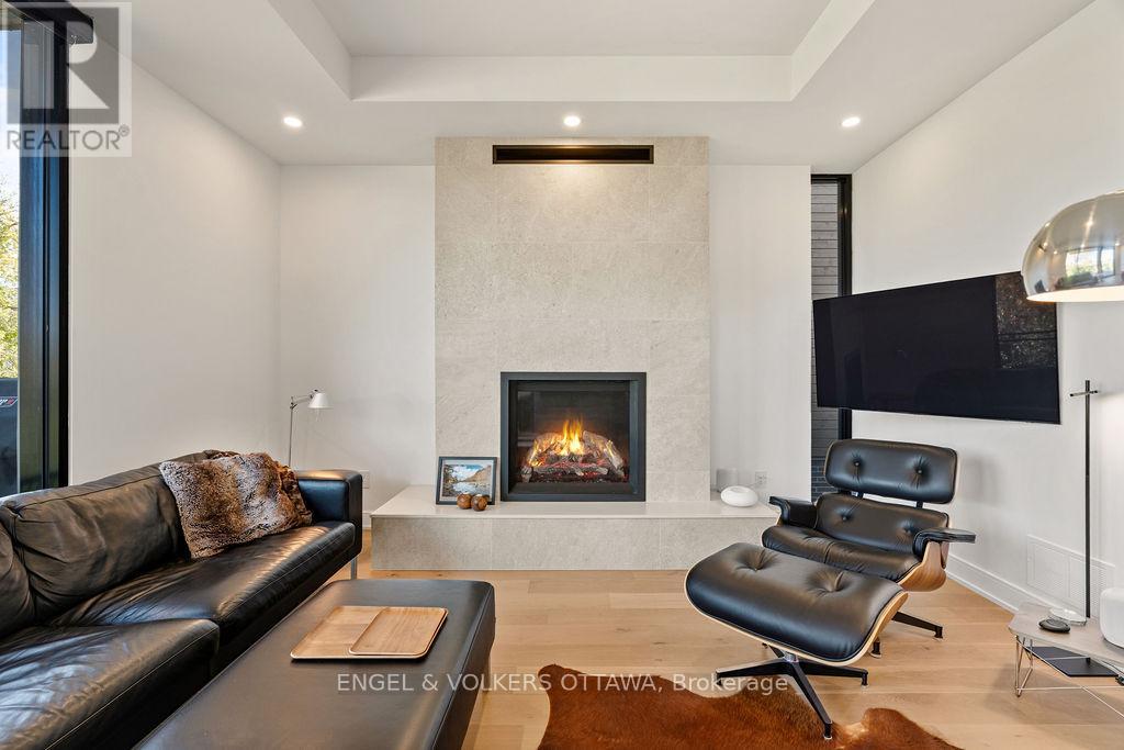 3 Bed, 4 Bath House for Sale in Ottawa – 127 PERIDOT PRIVATE, Ottawa – MLS# X13506678 - Image 17