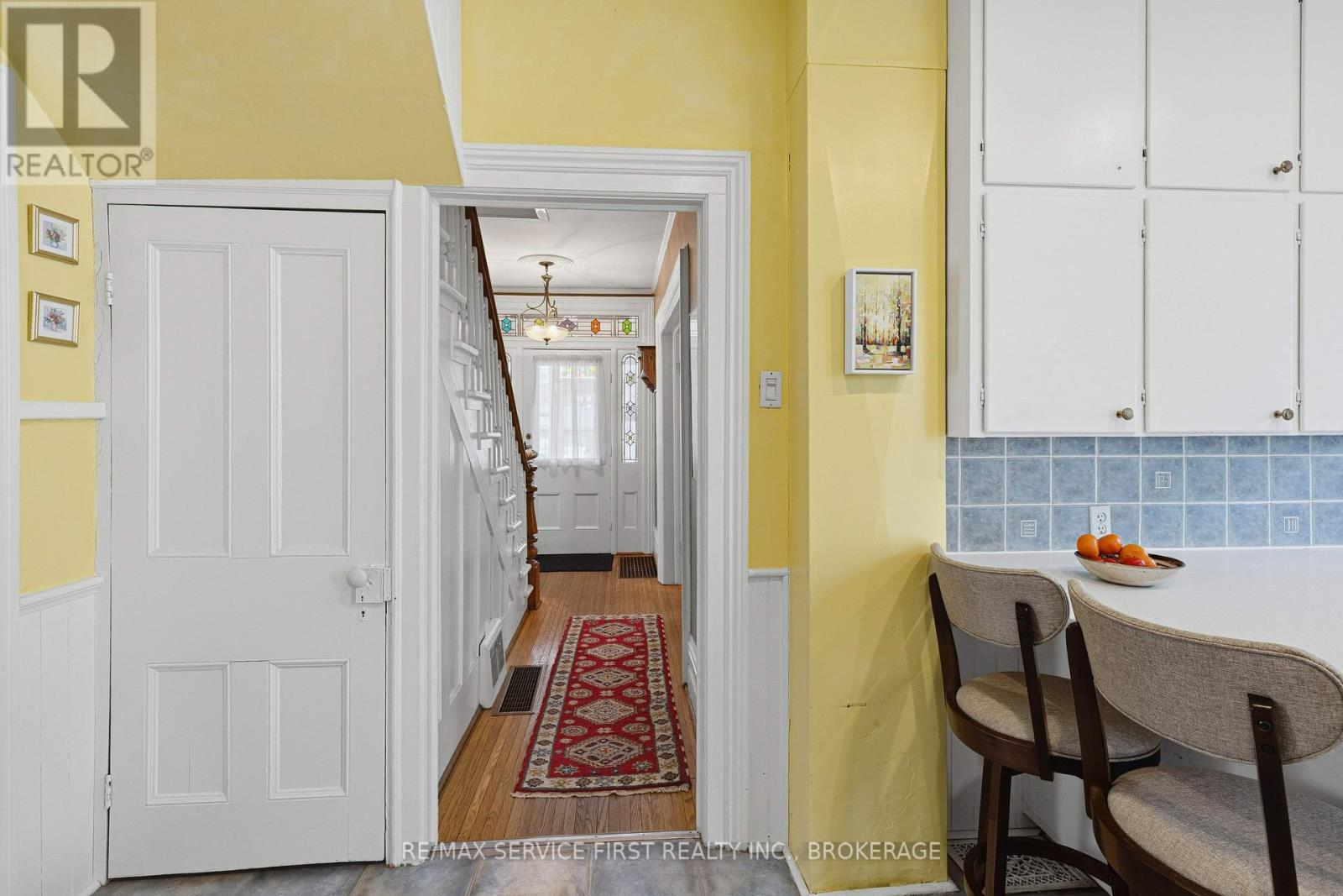 15 GRAHAM STREET E - 21