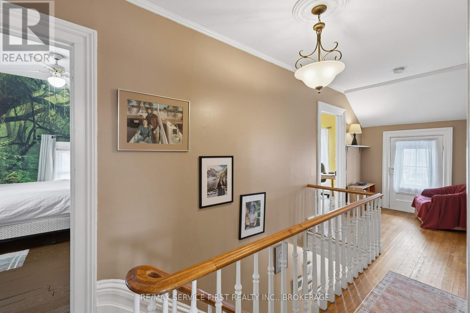 15 GRAHAM STREET E - 28