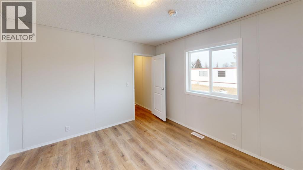 14, 831 2 Avenue - 8