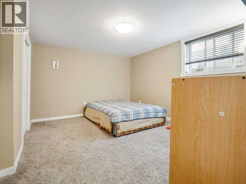 757 28 Street - 37