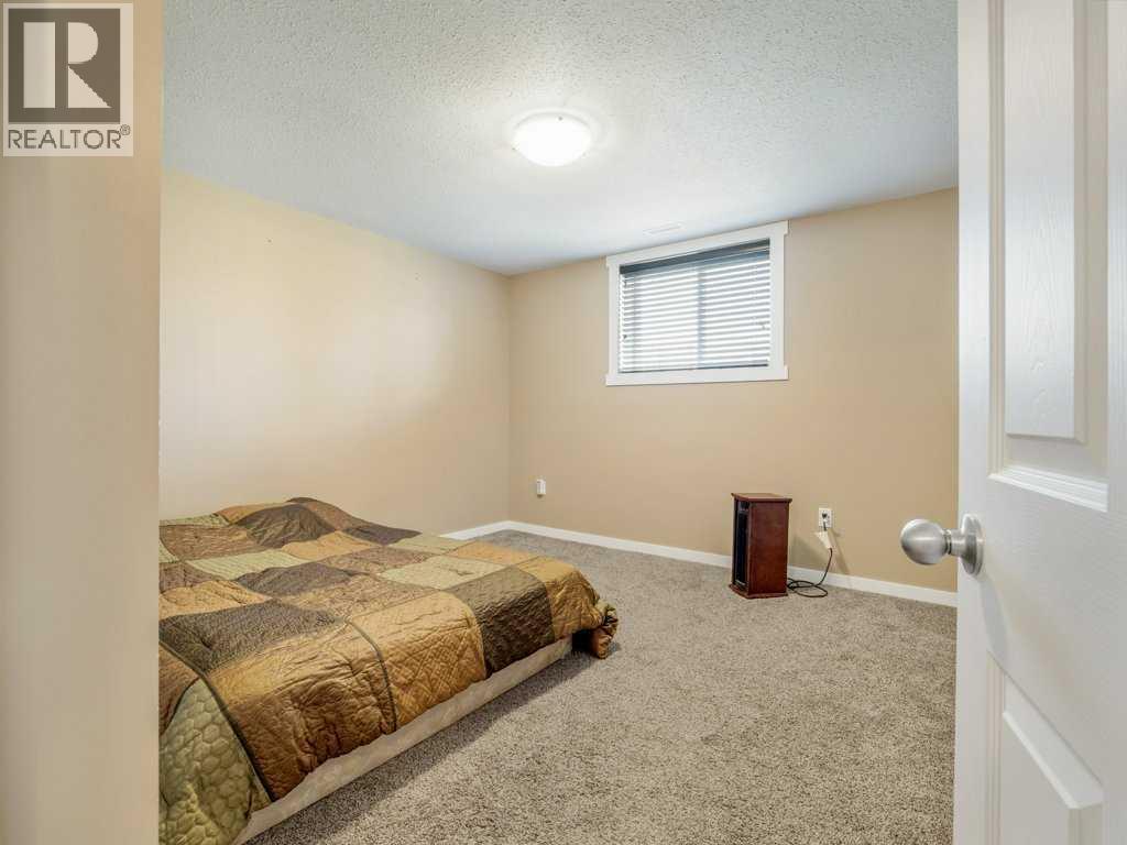 757 28 Street - 34