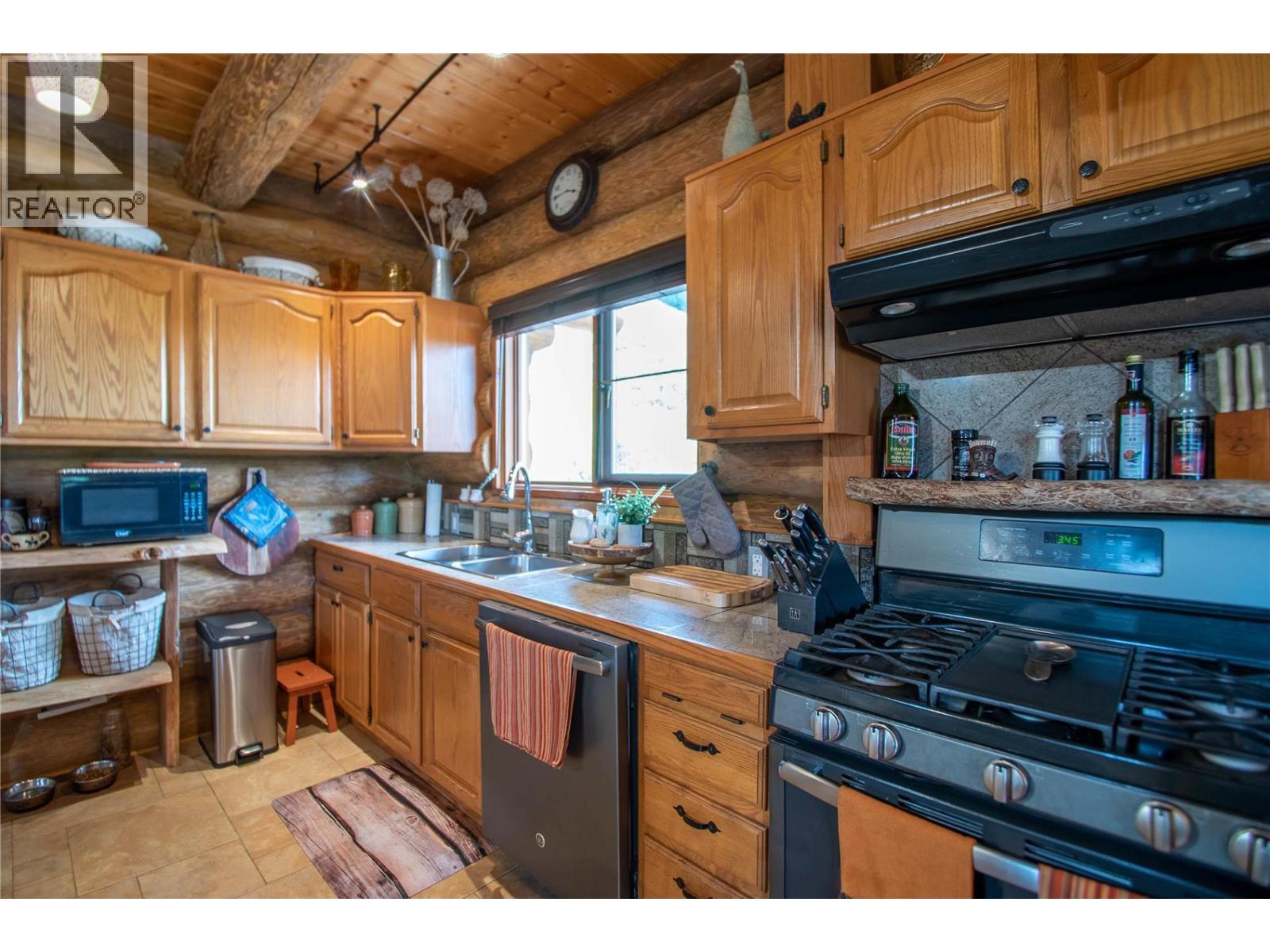 1225 Round Lake Road - 10