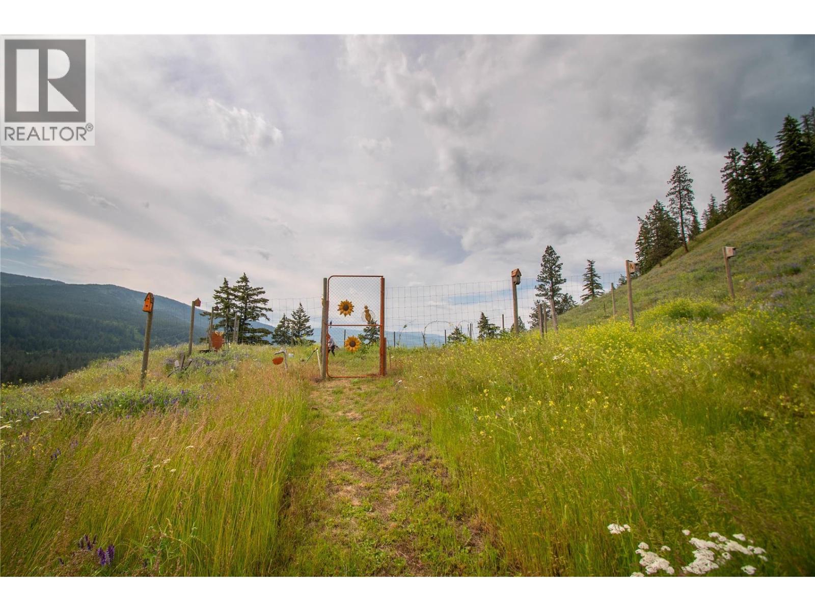 1225 Round Lake Road - 40