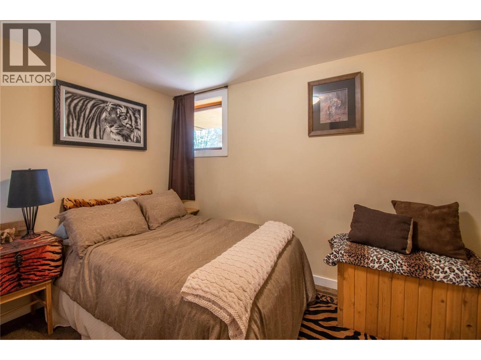 1225 Round Lake Road - 28