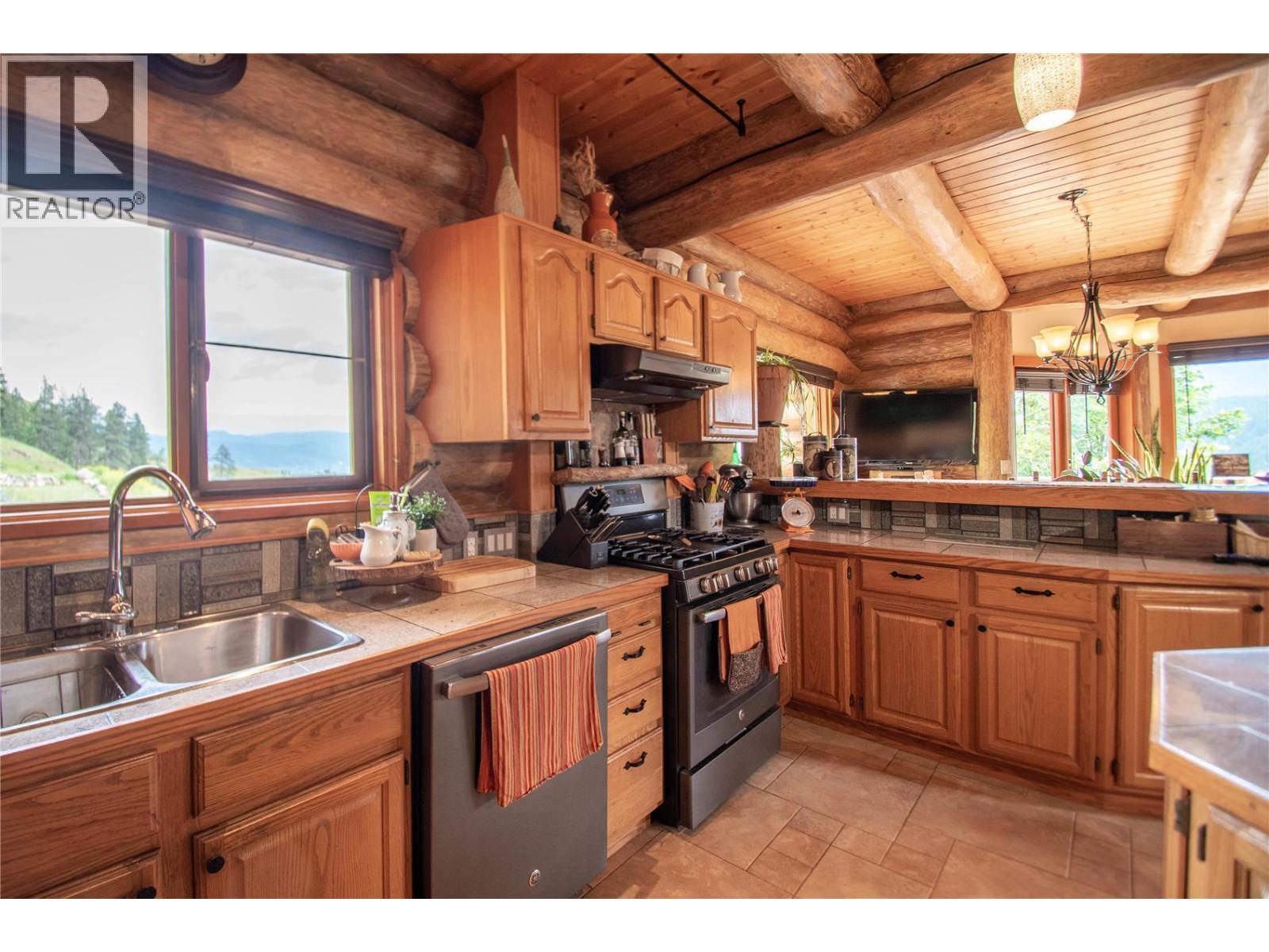 1225 Round Lake Road - 11