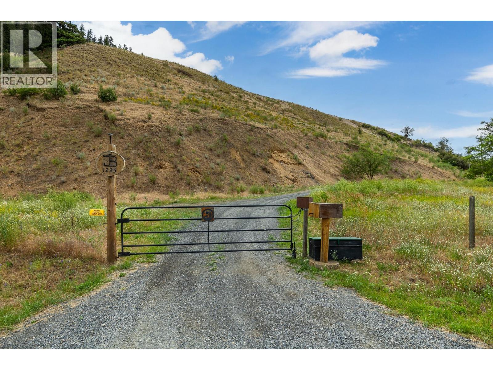 1225 Round Lake Road - 75