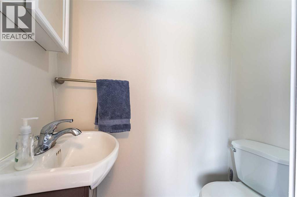 370 16 Avenue - 33