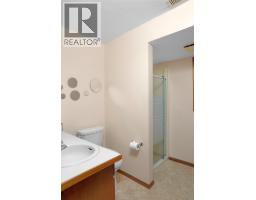 3319 Lloyd Road, Canyon, BC V0B1C1 Photo 29