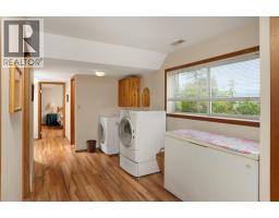 3319 Lloyd Road, Canyon, BC V0B1C1 Photo 35