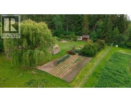 3319 Lloyd Road, Canyon, BC V0B1C1 Photo 54