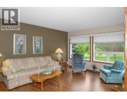 Bedroom - 3319 Lloyd Road, Canyon, BC V0B1C1 Photo 6