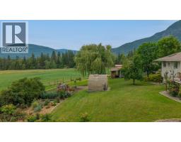 3319 Lloyd Road, Canyon, BC V0B1C1 Photo 50