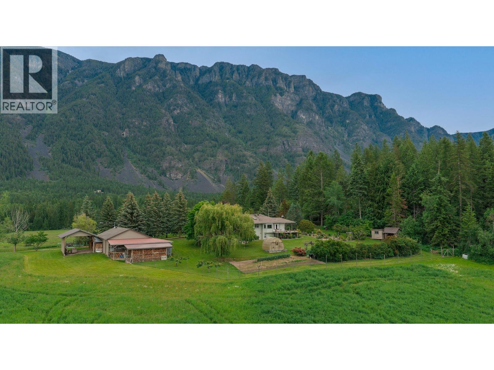 3319 Lloyd Road - 1