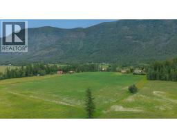3319 Lloyd Road, Canyon, BC V0B1C1 Photo 57