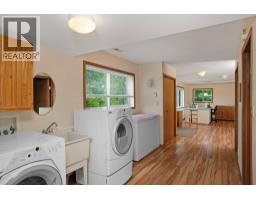 3319 Lloyd Road, Canyon, BC V0B1C1 Photo 30