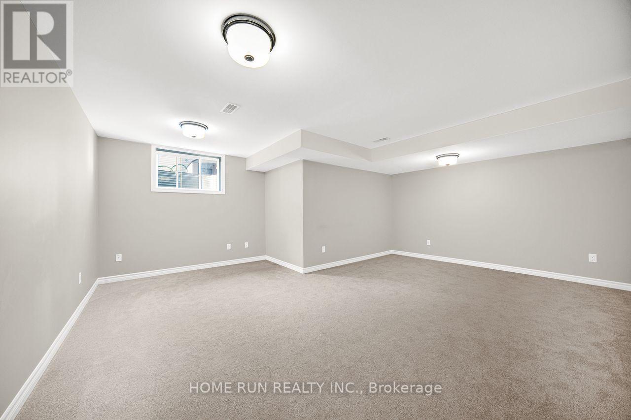 261 BRAMBLING WAY - 39