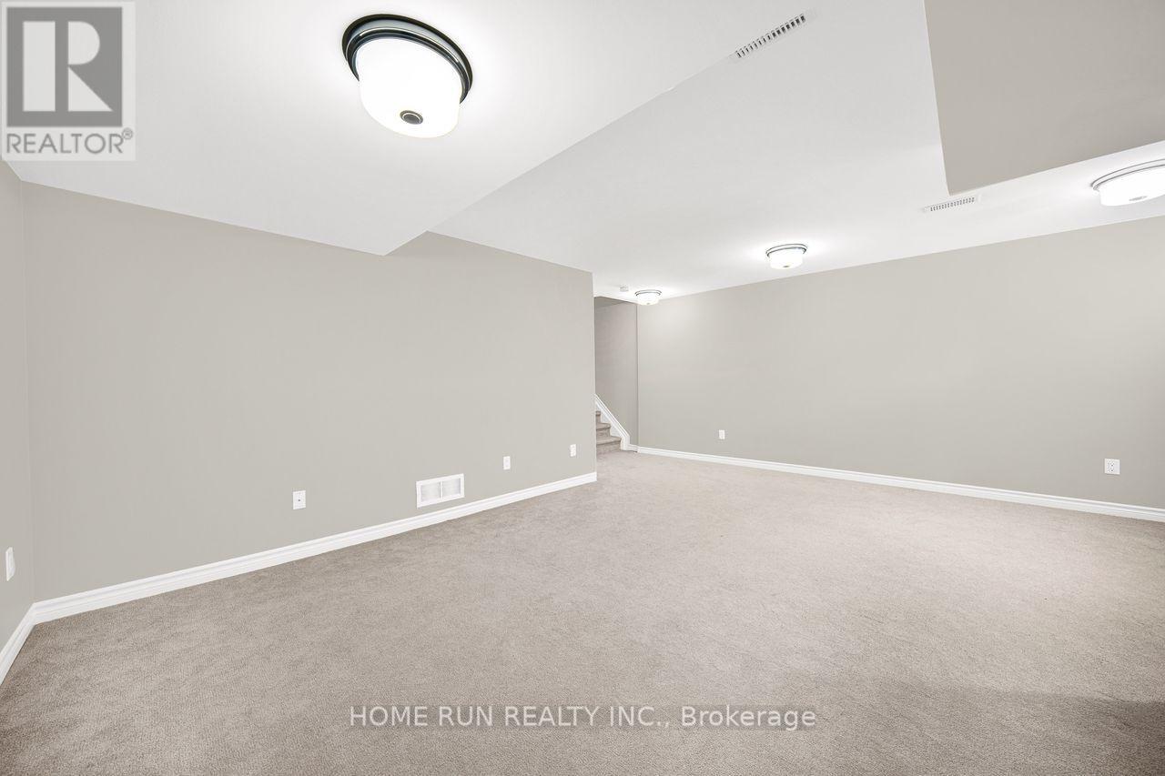 261 BRAMBLING WAY - 40