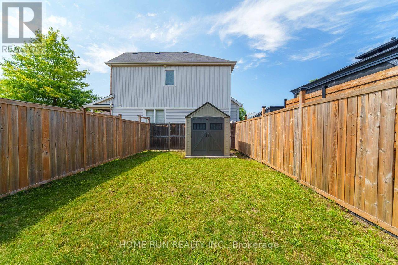 261 BRAMBLING WAY - 42