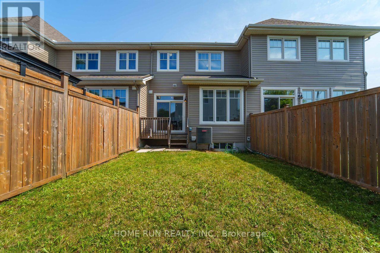 261 BRAMBLING WAY - 43