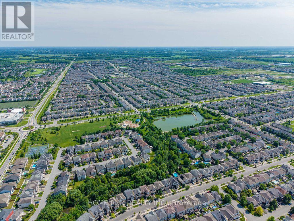 261 BRAMBLING WAY - 47