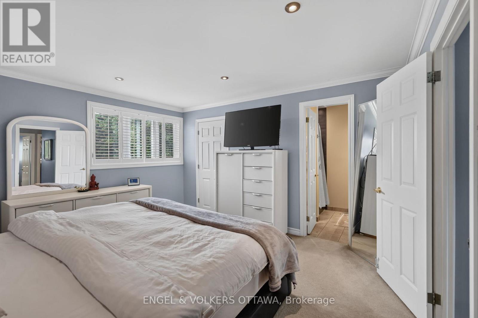 1 BLUERIDGE COURT - 26