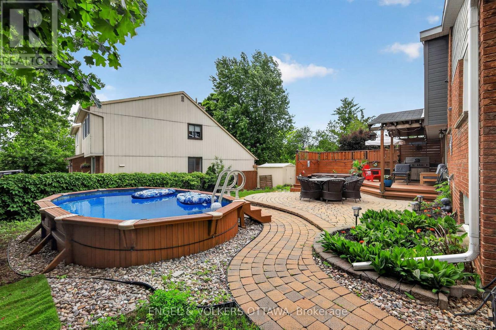 1 BLUERIDGE COURT - 37