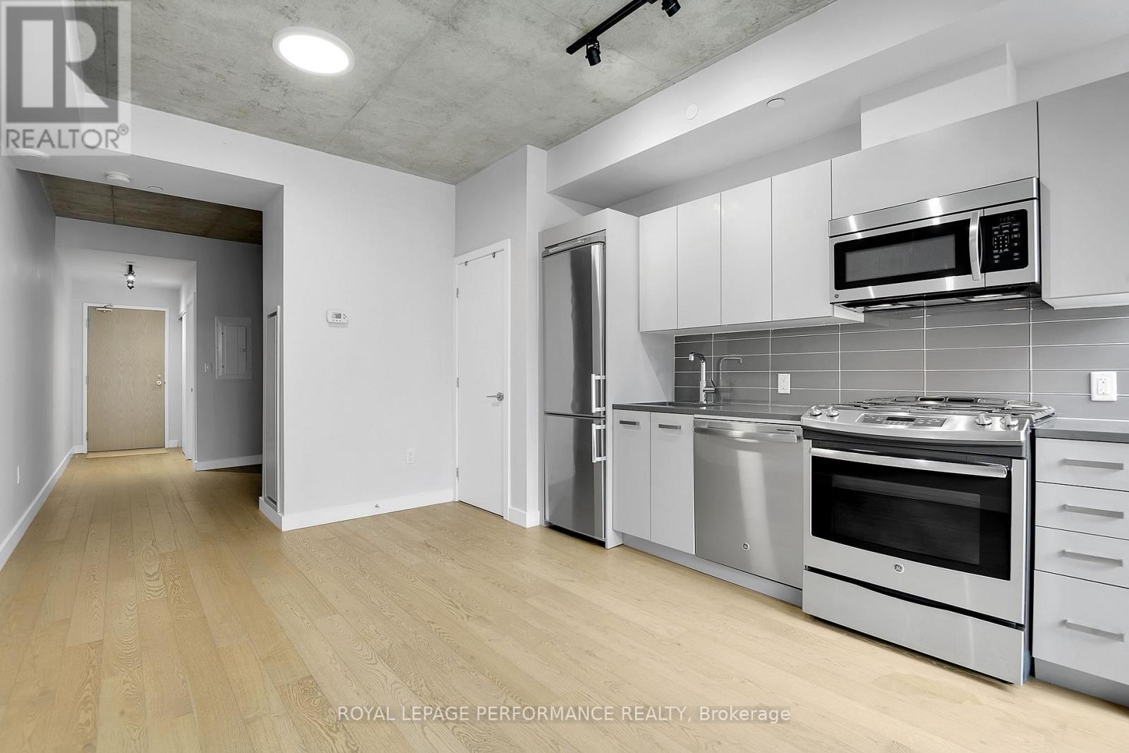 #708 224 LYON STREET N - 19