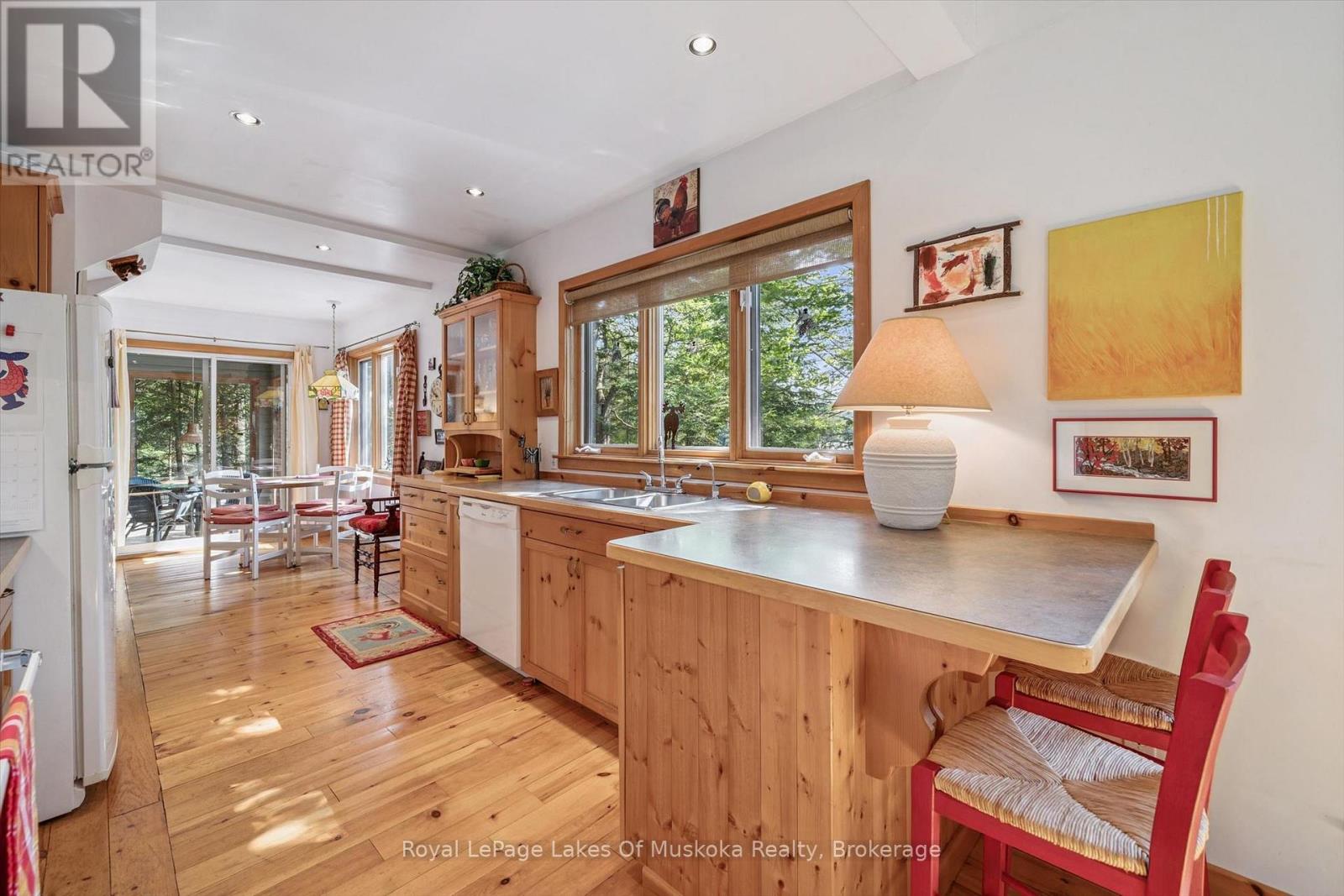 1117 CRAFTSMAN DRIVE - 14