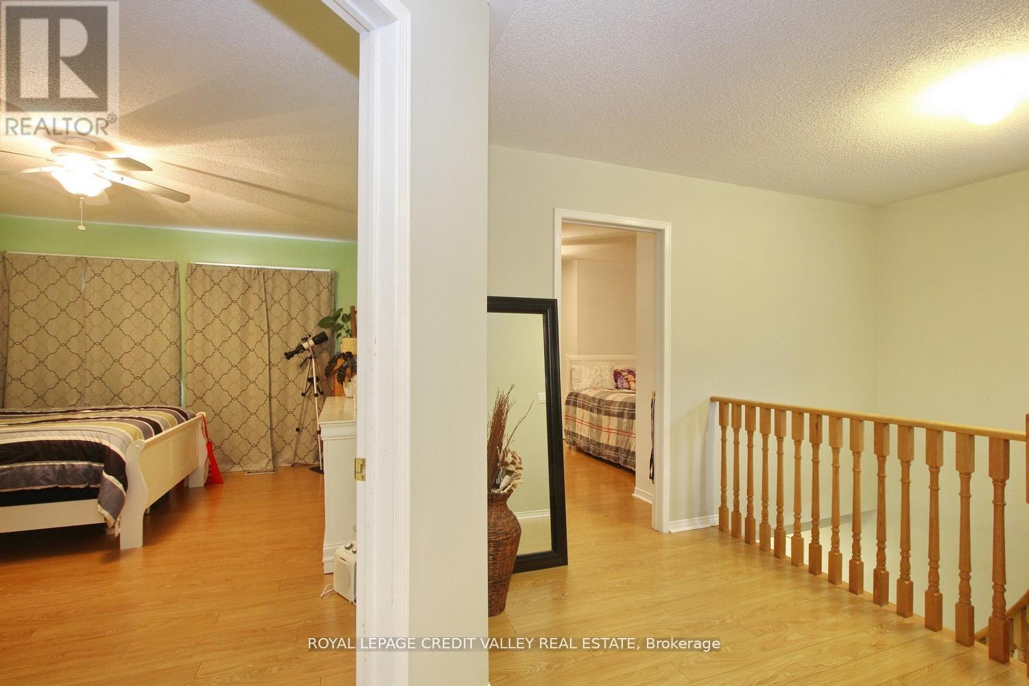 4 KANATA ROAD - 28