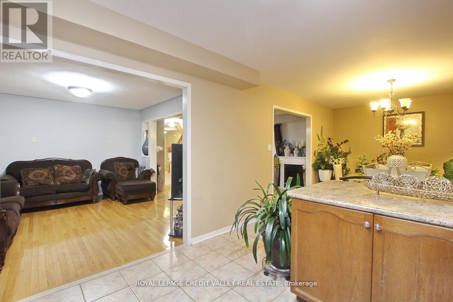 4 KANATA ROAD - 18