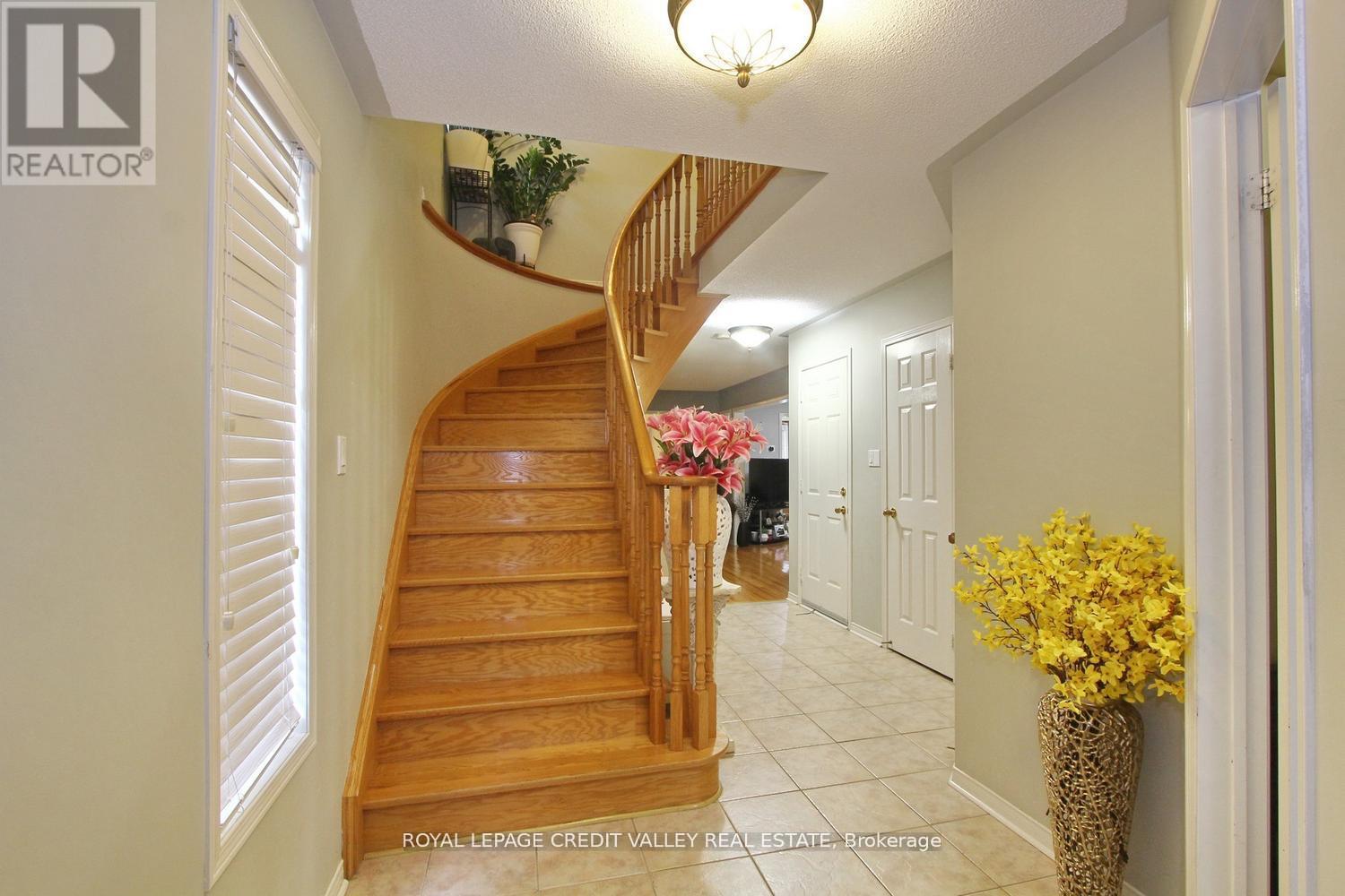 4 KANATA ROAD - 5