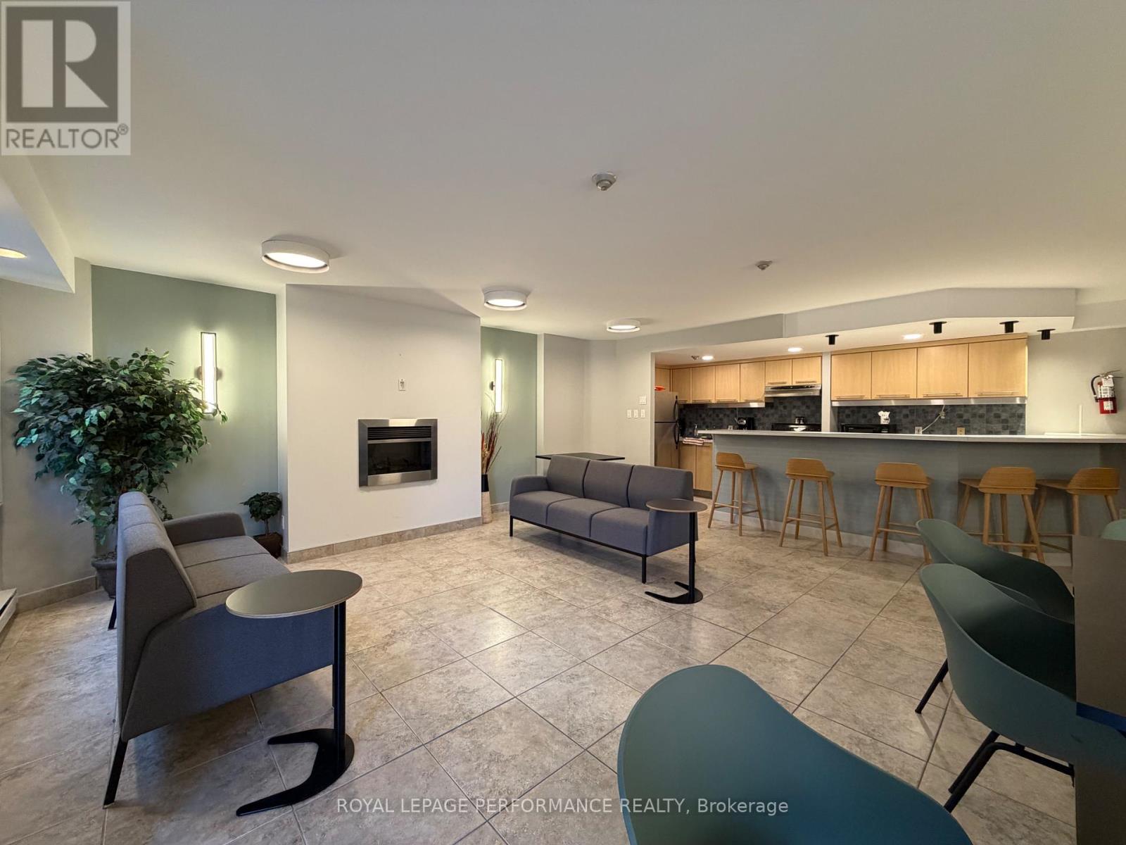 #507 225 ALVIN ROAD - 24