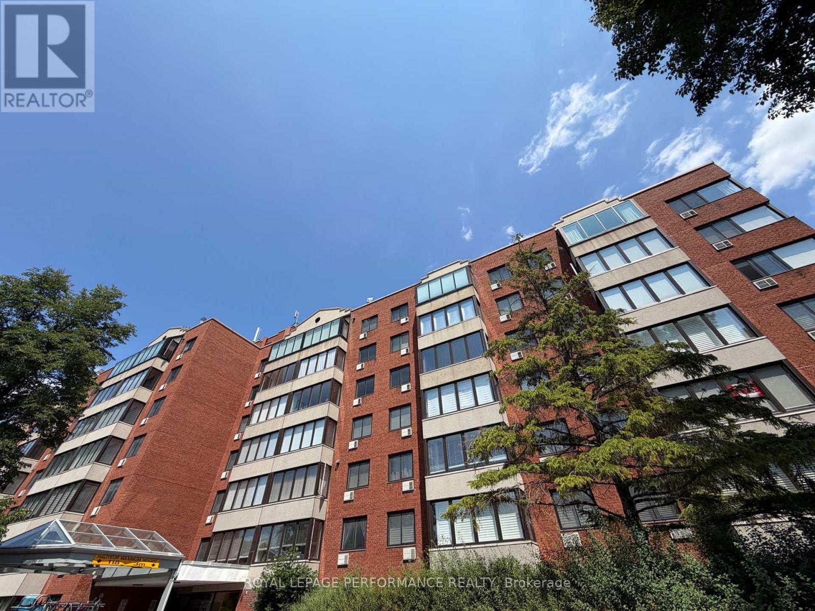 #507 225 ALVIN ROAD - 3