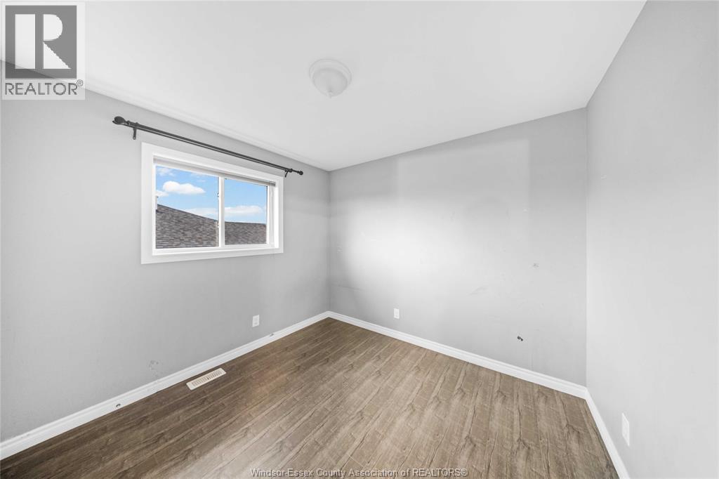 3237 SEVILLE - Image 23