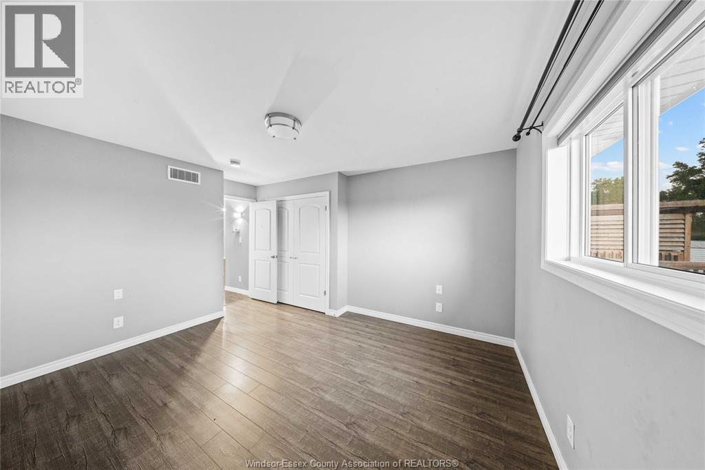 3237 SEVILLE - Image 26