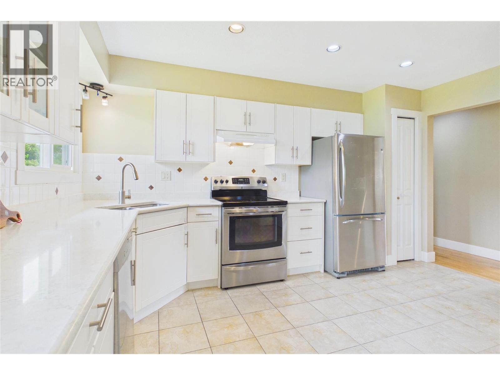2483 Chieftain Road - 19
